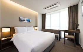 Ramada Encore By Wyndham Busan Haeundae